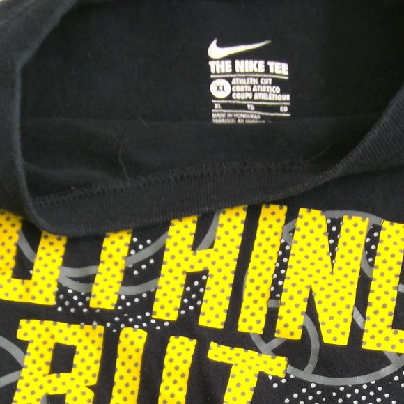 Nike Shirt - Picture 2 of 2